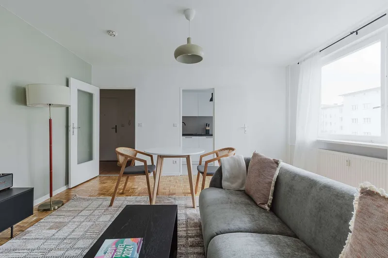 Charmante 2-Zimmer Wohnung in Wilmersdorf- voll möbliert — photo 1